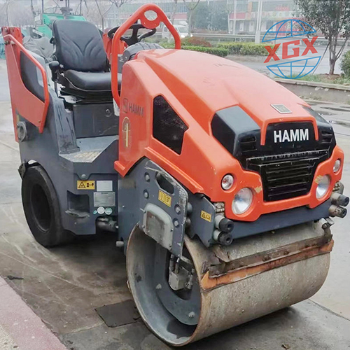 Hamm HD 18 VV compact articulated tandem roller