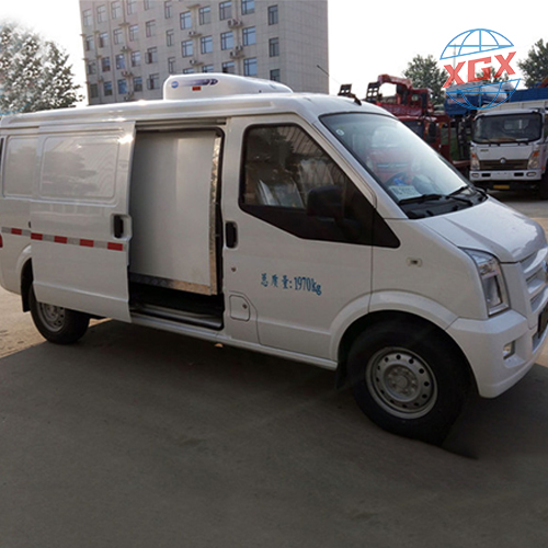 Chengli Dongfeng Xiaokang Bread Refrigerated Truck