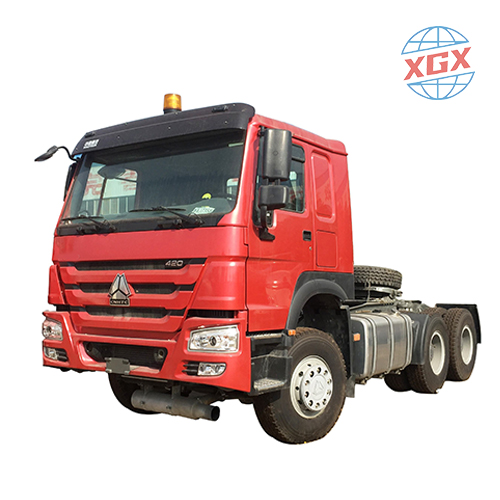 Sinotruck 10-Wheel Truck Double Steering Axle Tractor