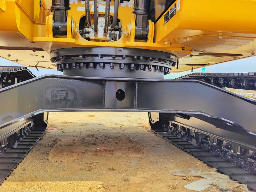 CAT 323GC Excavator