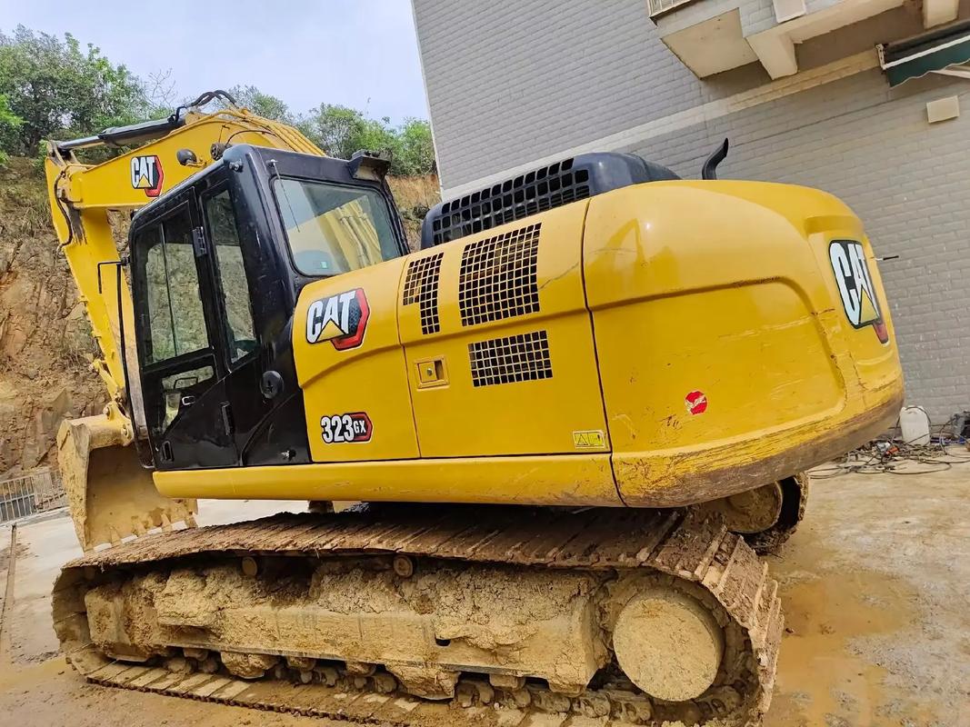 CAT 323GX Excavator