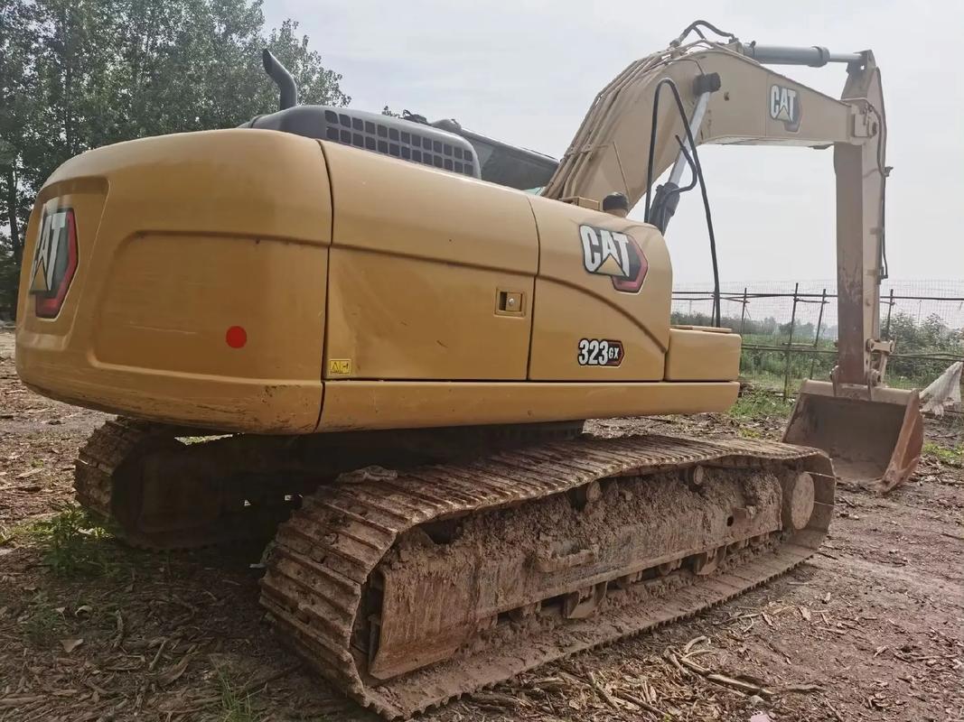 CAT 323GX Excavator