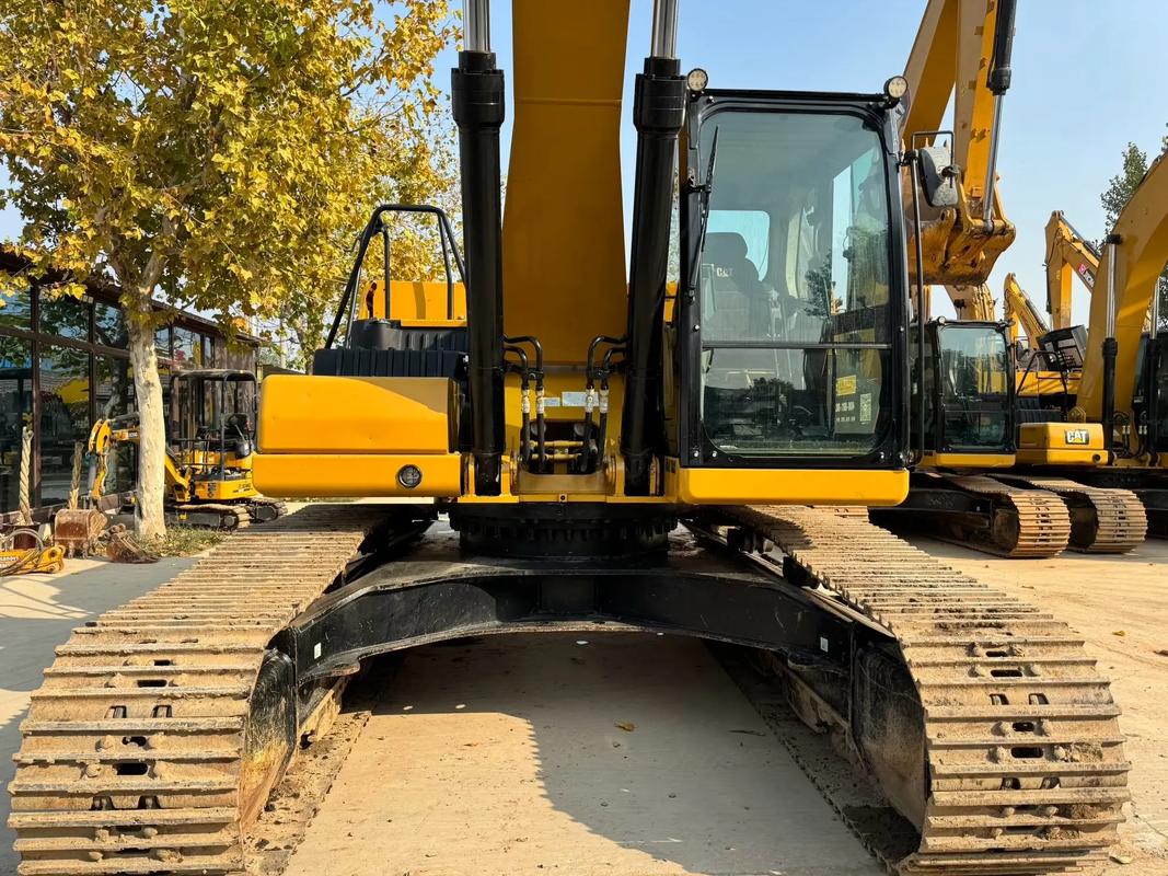 CAT 330 Excavator