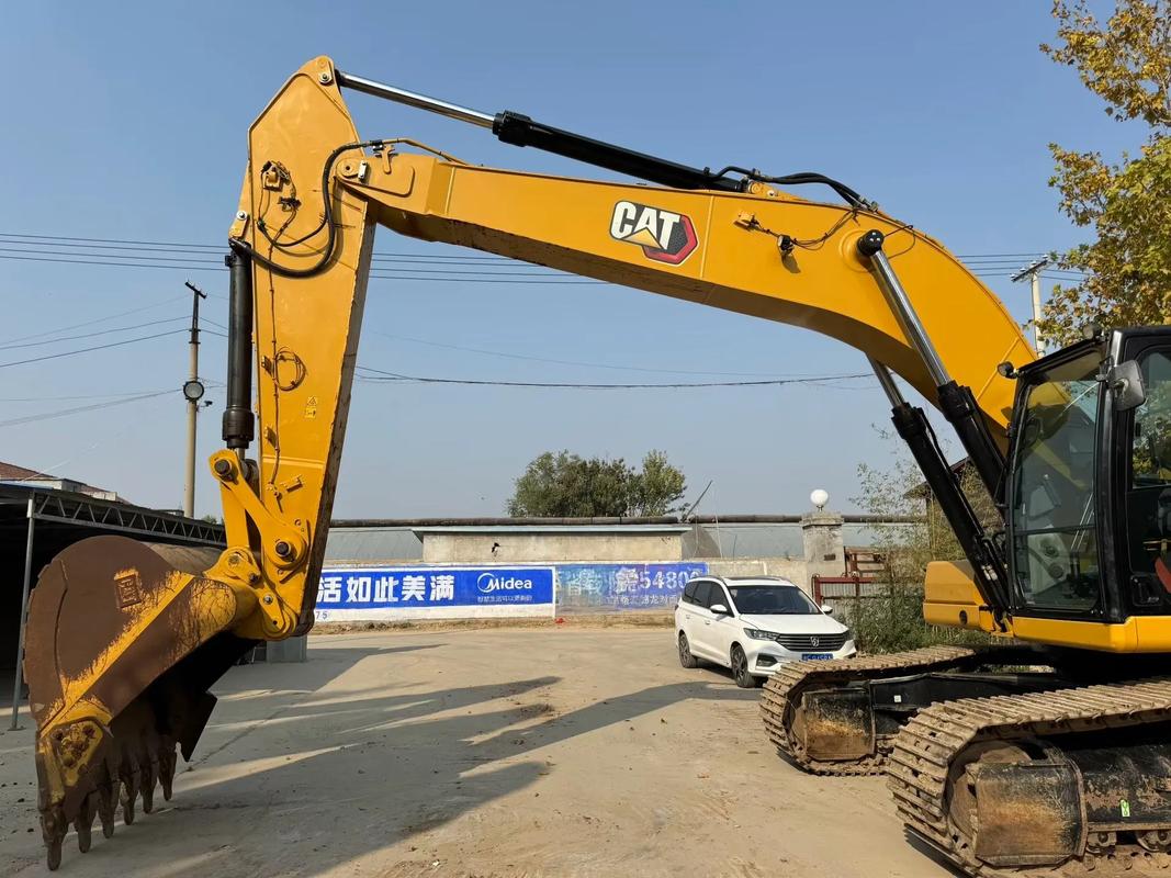 CAT 330 Excavator