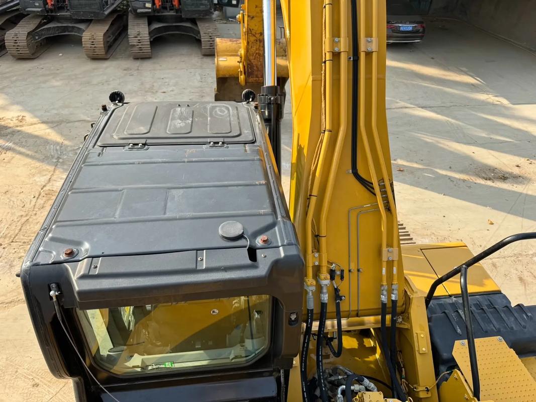 CAT 330 Excavator