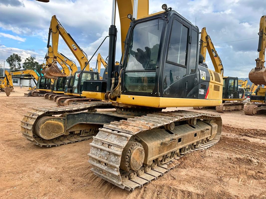 CAT 330D2L Excavator